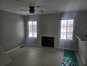 247 Oak Ridge Dr in Pontiac, MI - Building Photo - Building Photo