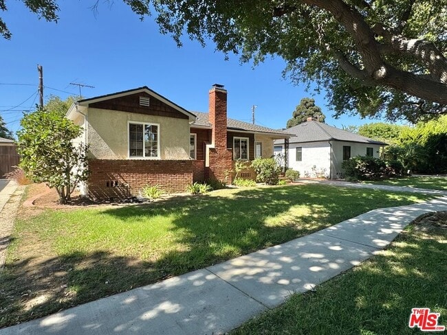 property at 12013 Dewey St