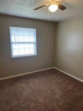 2227 E Stassney Ln in Austin, TX - Building Photo - Building Photo