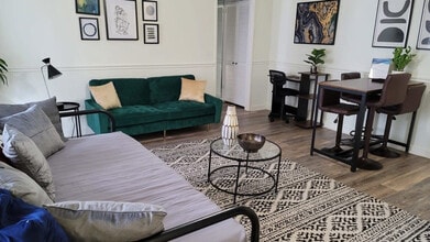 218 Peachtree St NE in Atlanta, GA - Building Photo - Building Photo