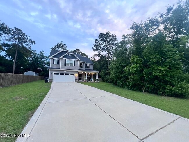 123 Evergreen Frst Dr in Sneads Ferry, NC - Building Photo - Building Photo