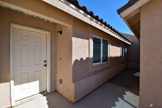 7380 E 37th Pl in Yuma, AZ - Building Photo - Building Photo
