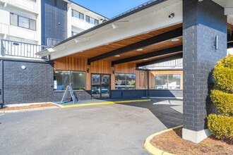 Thea Apartments in Tacoma, WA - Building Photo - Building Photo