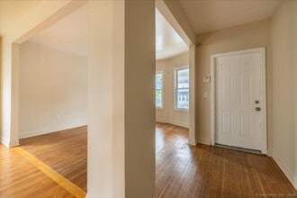 25 Hunting St in Bridgeport, CT - Building Photo - Building Photo
