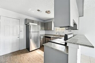 4949 Miller Ave in Fort Worth, TX - Building Photo - Building Photo