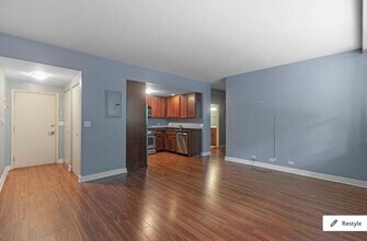 2300 N Commonwealth Ave in Chicago, IL - Building Photo - Building Photo