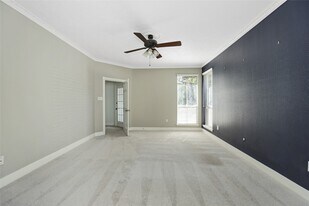 12002 Moorcreek Dr in Houston, TX - Building Photo