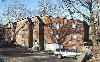 1986 Indianola Ave in Columbus, OH - Building Photo - Building Photo