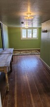 7825 SW 35th Ave, Unit 7825 in Portland, OR - Building Photo - Building Photo