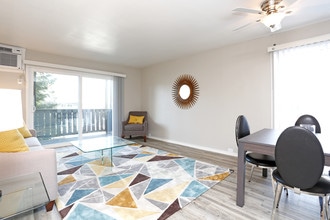 1038 on Second in Lafayette, CA - Foto de edificio - Interior Photo