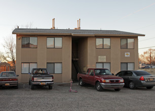 525 Georgene NE in Albuquerque, NM - Foto de edificio - Building Photo