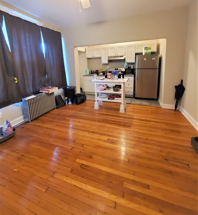 5039 Springfield Ave, Unit 3F photo'