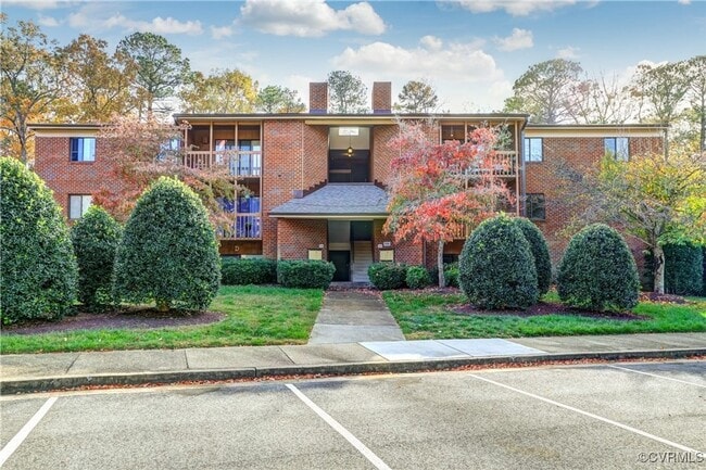 property at 2105 Turtle Creek Dr