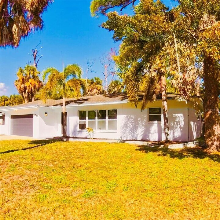 1649 North Dakota Ave NE in St. Petersburg, FL - Building Photo