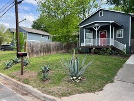 1203 Eleanor St in Austin, TX - Building Photo