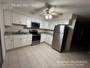 2107 Melady Ave in Sebring, FL - Building Photo - Building Photo