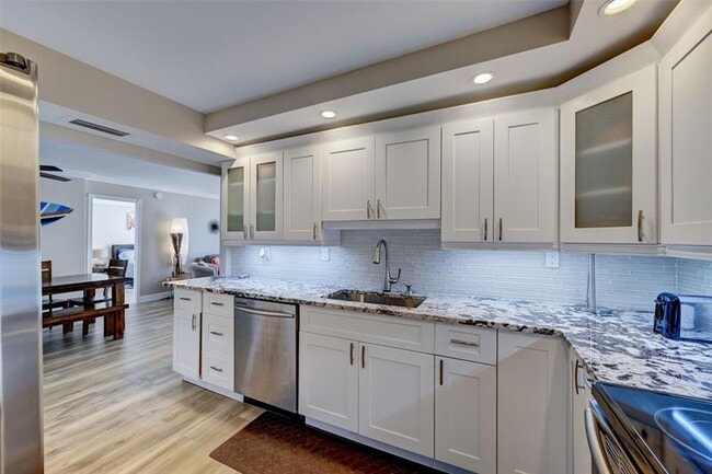 531 N Ocean Blvd in Pompano Beach, FL - Building Photo - Building Photo