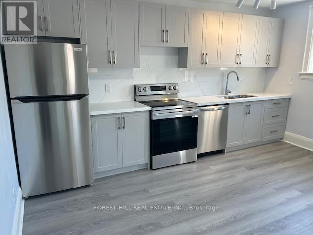 411-411 Spadina Rd in Toronto, ON - Building Photo - Building Photo