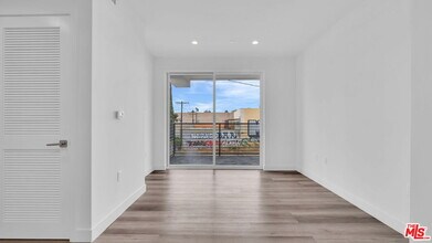 667 Wilton Pl in Los Angeles, CA - Building Photo - Building Photo