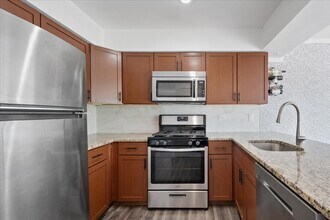 36 Constitution Ct in Vernon Hills, IL - Building Photo - Building Photo