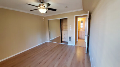 8889 Caminito Plaza Centro, Unit 7208 in San Diego, CA - Building Photo - Building Photo