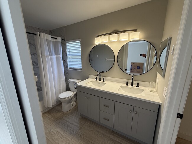 3025 Greynolds St in Deltona, FL - Building Photo - Building Photo