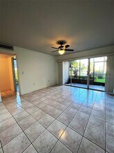 8602 Champlain Ct in Tampa, FL - Building Photo - Building Photo