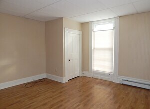 102 Union St in Brewer, ME - Building Photo - Building Photo