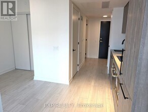 5-315 Lakeview Ave in Toronto, ON - Building Photo - Building Photo