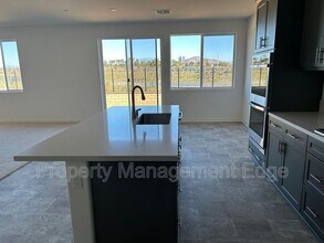 30460 Arroyo Spgs St in Murrieta, CA - Building Photo - Building Photo