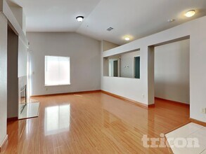 213 Jana Way in American Canyon, CA - Building Photo - Building Photo