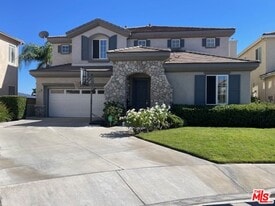 24224 Edelweiss Ct in Santa Clarita, CA - Building Photo