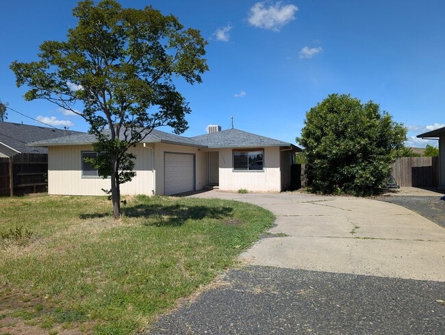 property at 2050 Tehama Ave