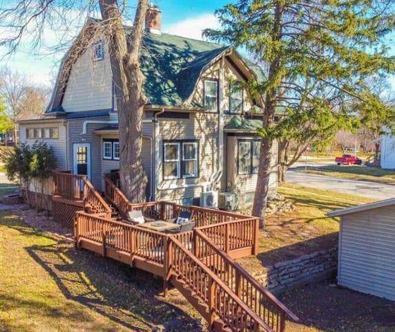 property at 504 W Seerley Blvd