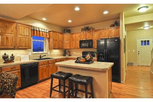 2121 Saison St in Fort Collins, CO - Foto de edificio - Building Photo