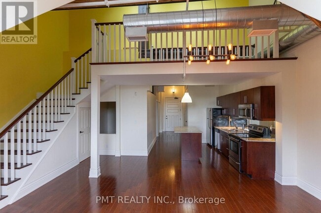 200 Stinson St in Hamilton, ON - Building Photo - Building Photo