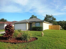 7349 Volley Dr N in Jacksonville, FL - Building Photo