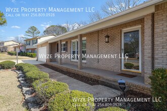 2105 Manassas Dr SW in Huntsville, AL - Building Photo - Building Photo