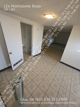 124 Perthshire Rd in St. Louis, MO - Building Photo - Building Photo