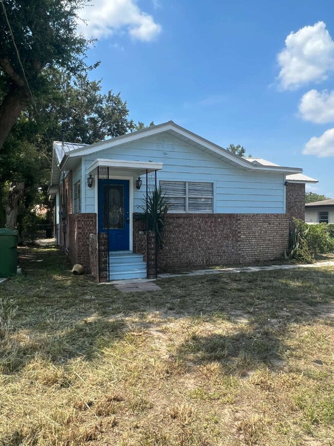property at 407 Ave A SE