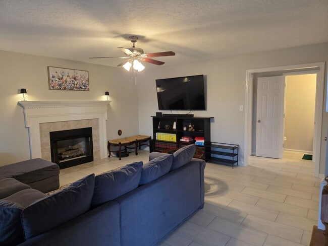 1318 Maple Leaf Ct in Evans, GA - Building Photo - Building Photo