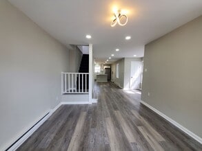 130 Nottingham St in Plymouth, PA - Building Photo - Building Photo