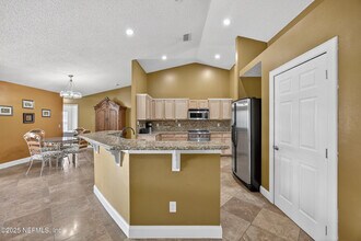 10375 Woodley Creek Blvd in Jacksonville, FL - Building Photo - Building Photo
