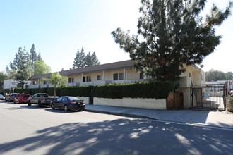 Vintage Apartments in Chatsworth, CA - Building Photo - Building Photo