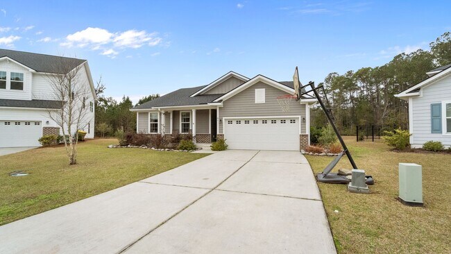 81 Rimmon Ct in Richmond Hill, GA - Building Photo - Building Photo