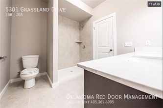5301 Grassland Dr in Guthrie, OK - Building Photo - Building Photo