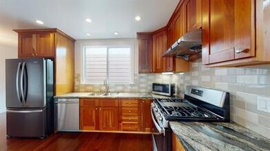 1812 Santiago St in San Francisco, CA - Foto de edificio - Building Photo