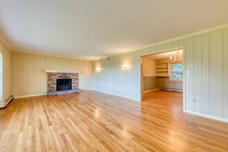 99 Ridge Rd in New Milford, CT - Building Photo - Building Photo