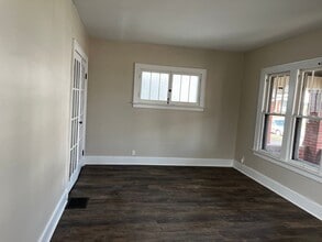 1431 E Sycamore St in Evansville, IN - Building Photo - Building Photo