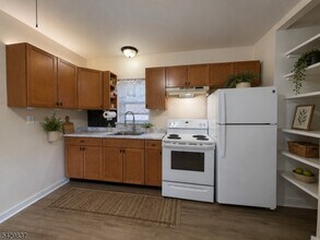 6 Southard Rd in Mount Arlington, NJ - Building Photo - Building Photo